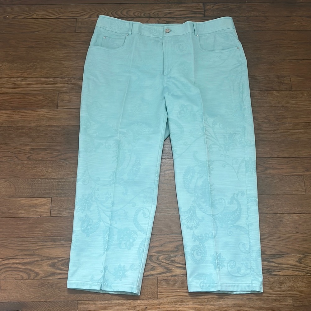 Peck & Peck Weekend Capris Size 16